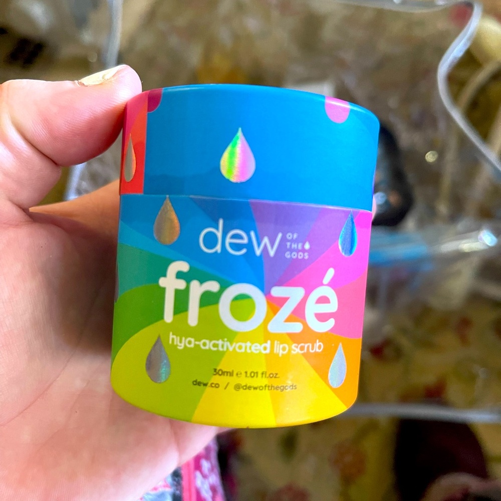FROZE LIP SCRUB by Dew of the gods